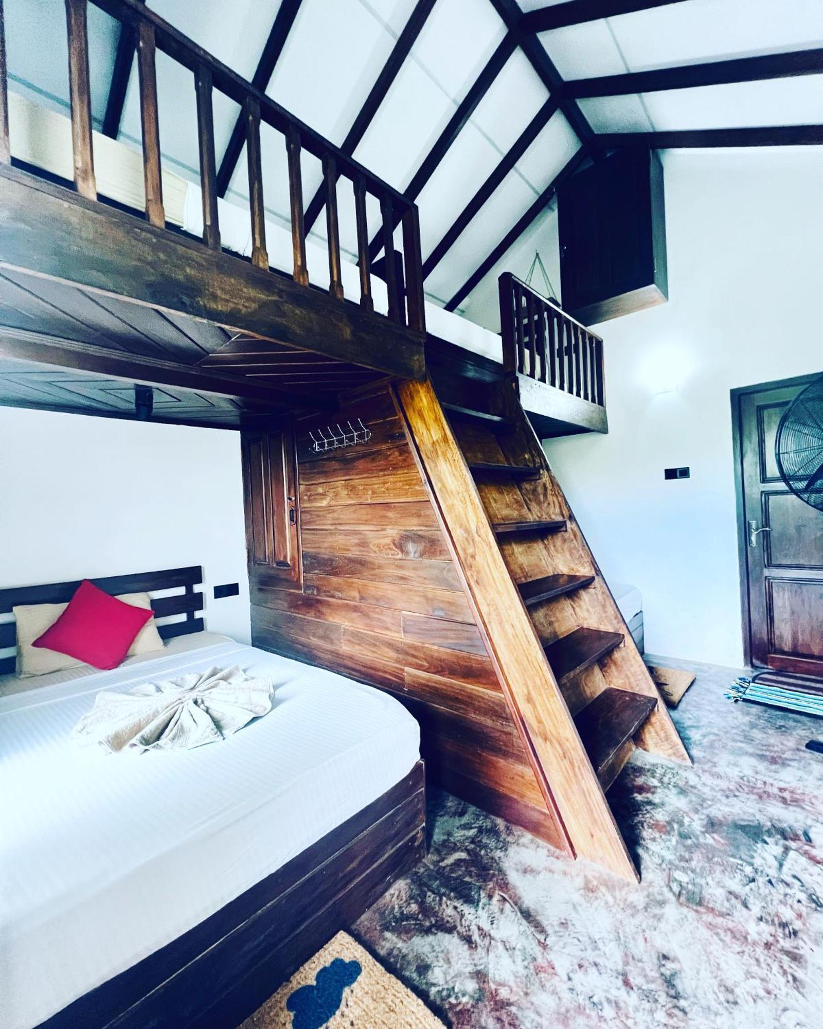 Roy'S Villa 锡吉里亚 外观 照片